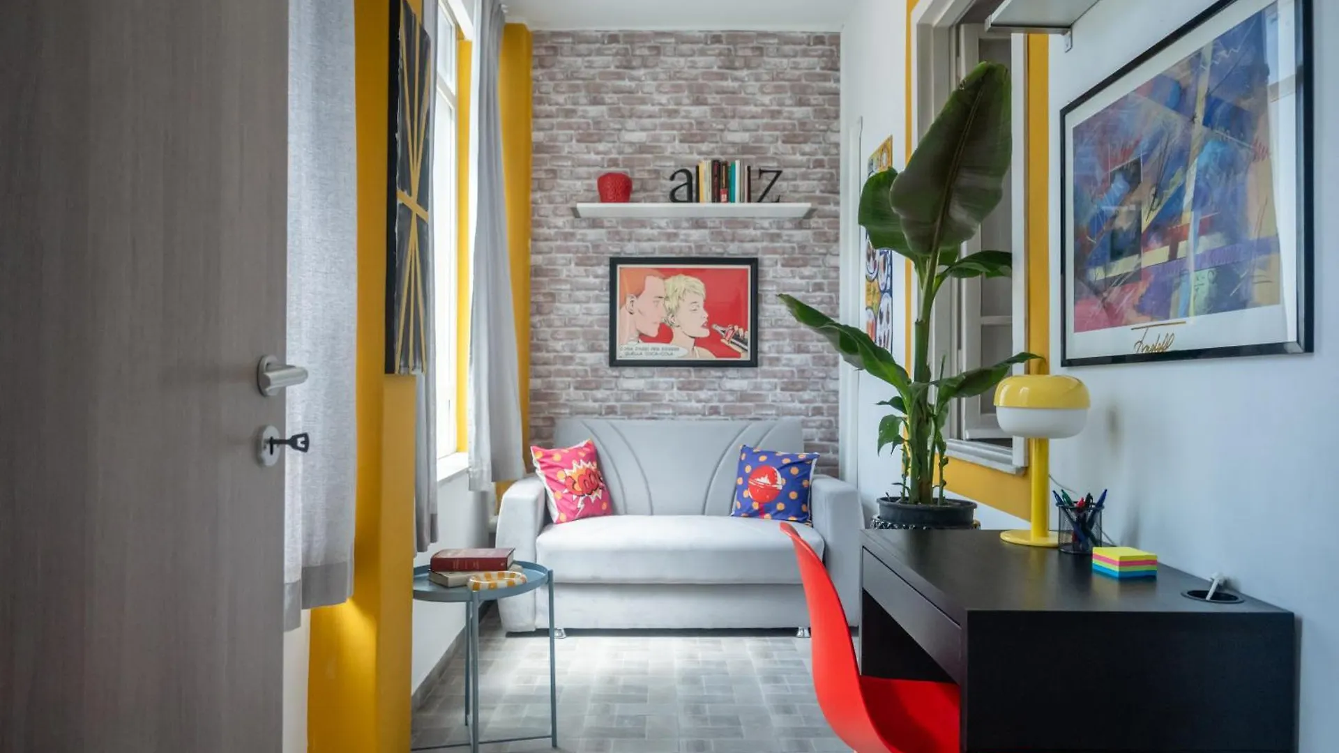 Ltpanella Yellow Pop Rome